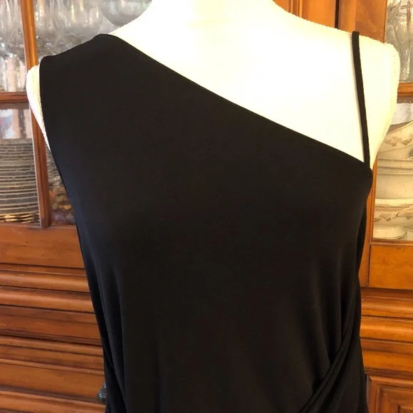 NWT Banana Republic Black Asymmetrical Top Size Small - Picture 4 of 6